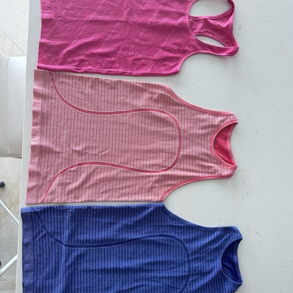 3 LuluLemon Racerback Tanktops Size 4 - Picture 2 of 4